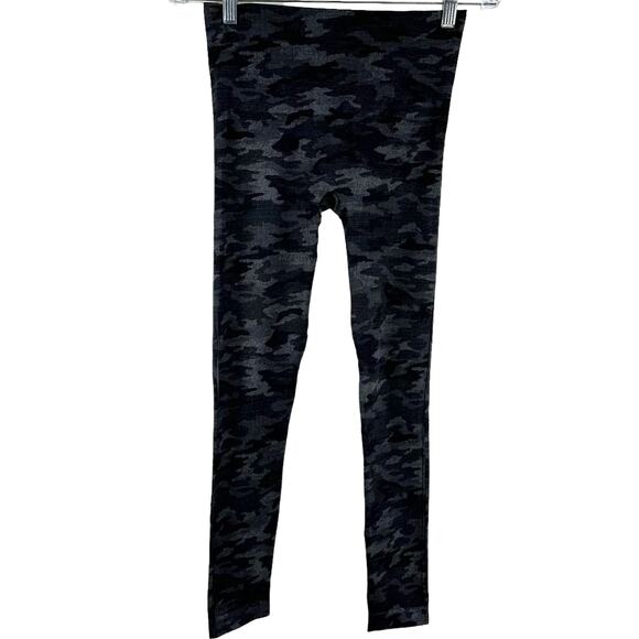 Spanx Look at Me Now NWT Seamless Leggings FL3515 Black Camo Size M Shaping - Picture 2 of 10